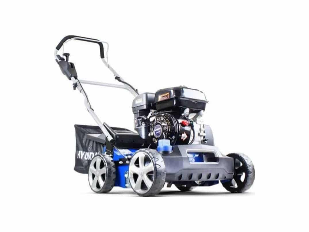 Spring Lawn Care: Hiring a Scarifier and Aerator